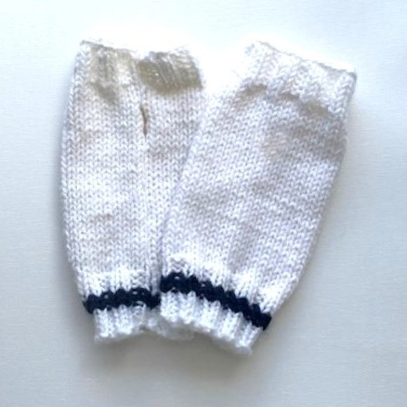 White and Navy-Blue Hand Knit Fingerless Mittens - Picture 2 of 4